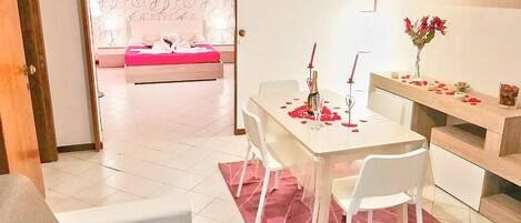 2 soverom, wi-fi (inkludert) og sengetøy