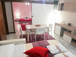 2 bedrooms, free WiFi, bed sheets