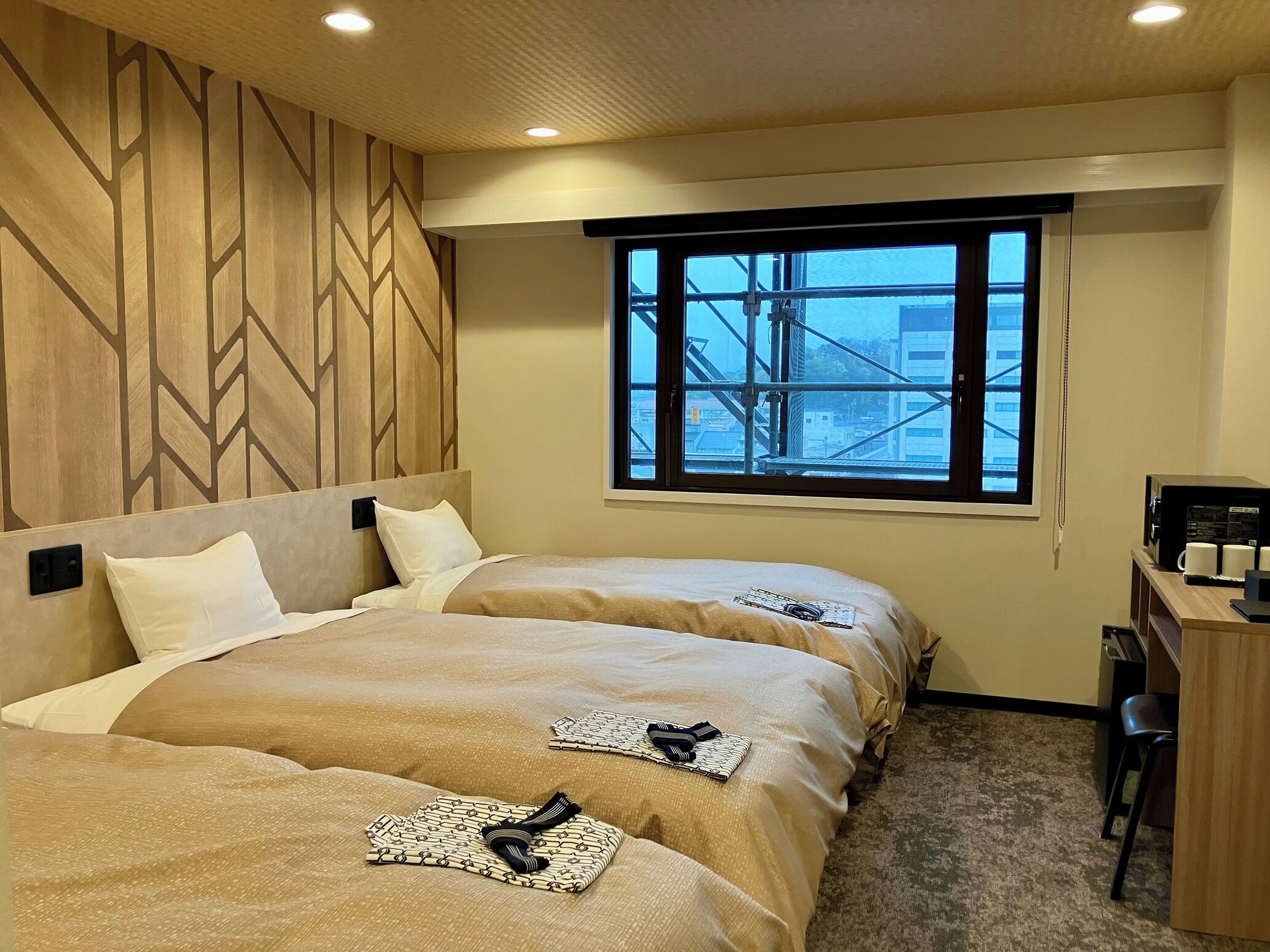 Free WiFi, bed sheets