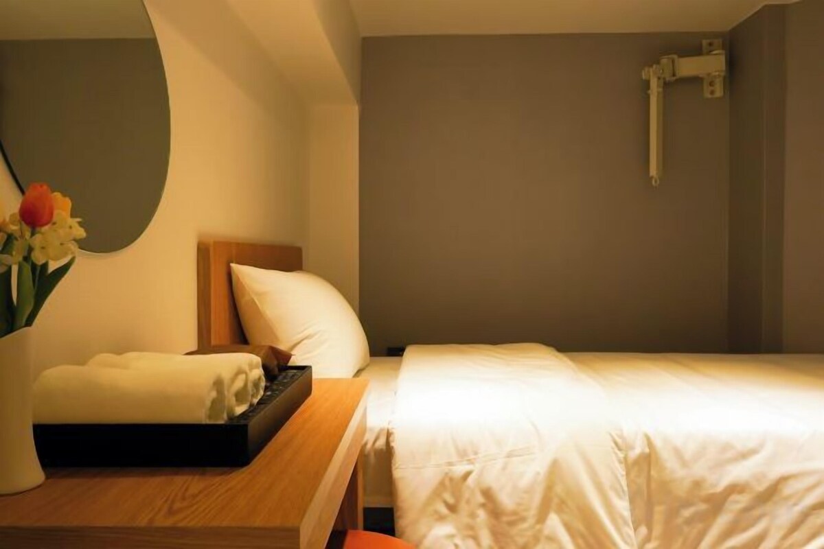 Soundproofing, WiFi (free)