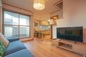 Living area - Tabi Time Hanazonochō (Osaka)