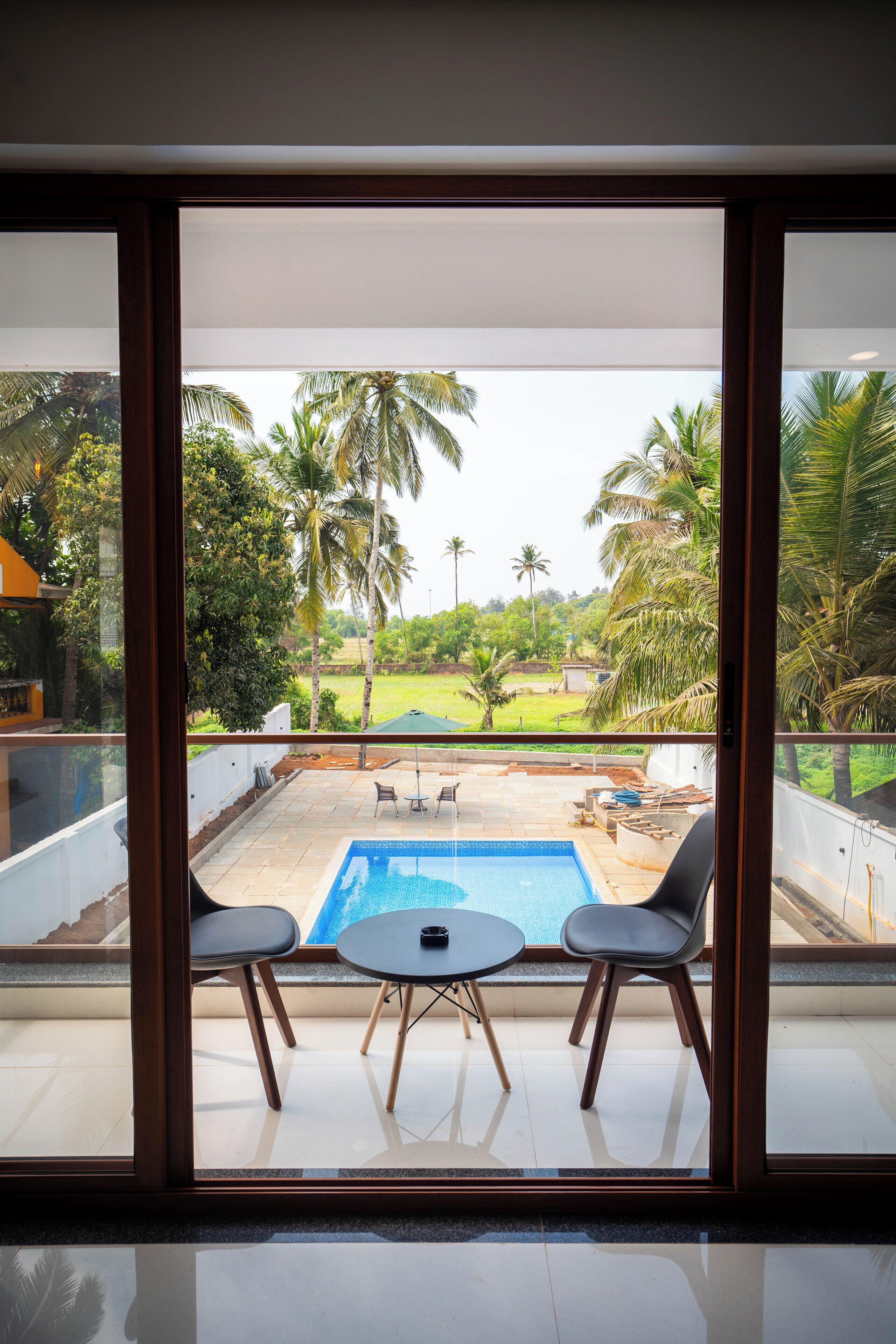 Premium-Zimmer, Balkon, Poolblick | Terrasse/Patio