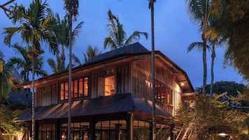 Vila Mewah, 3 kamar tidur, pemandangan kebun | Brankas, meja kerja, ruang kerja ramah laptop, dan kedap suara