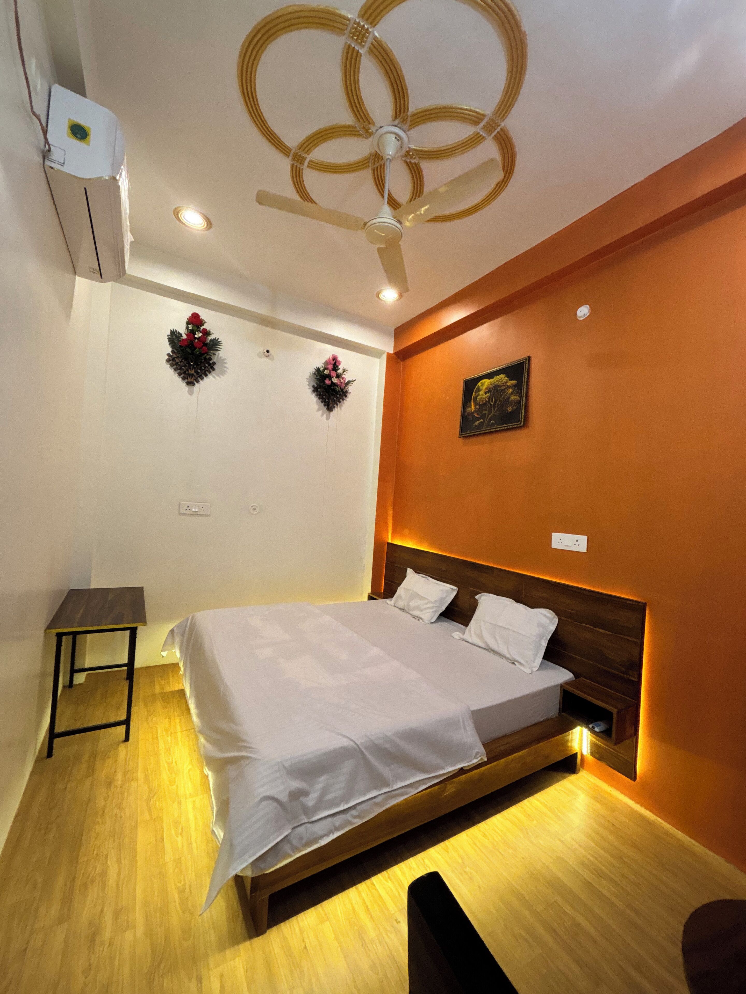 Luxury Room | Free WiFi