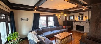 Stunning craftsman with Pizza Oven, Hot tub, EV charging, Gym and Game Room