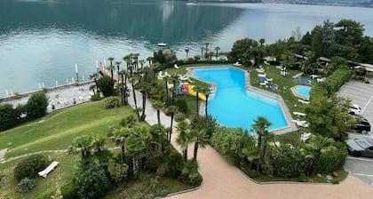 Beautiful apartment directly on the lake in Bissone Lago di Lugano