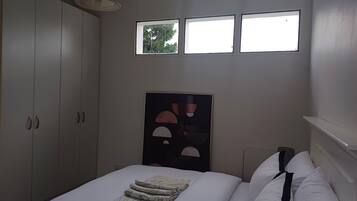 2 chambres, fer et planche Ă repasser, accĂšs Internet, draps fournis