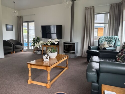 Fully equipped Crofters Cottage for up to 6 people