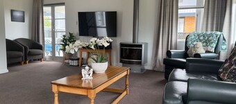 Fully equipped Crofters Cottage for up to 6 people