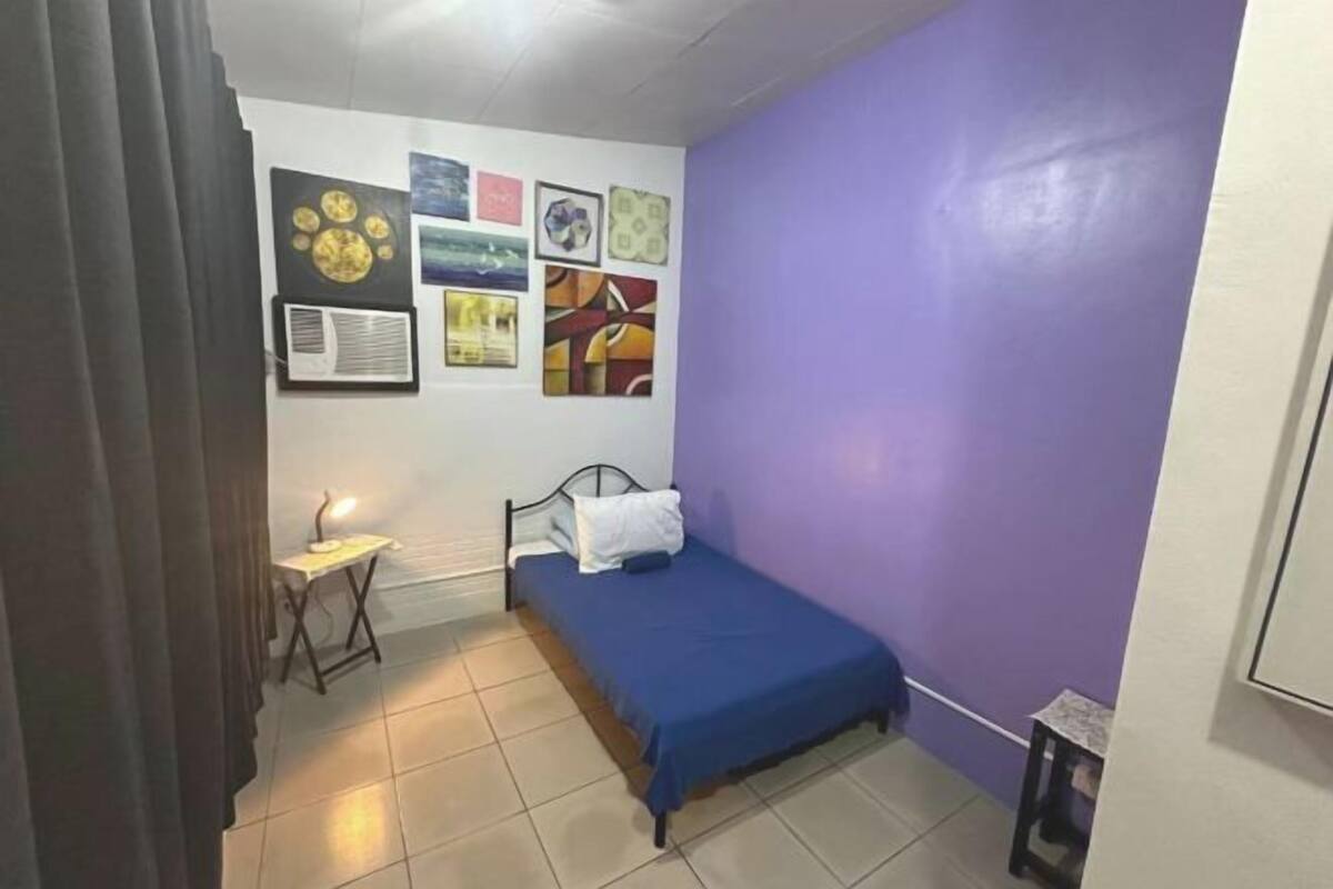 Minibar, una scrivania, Wi-Fi gratuito, lenzuola