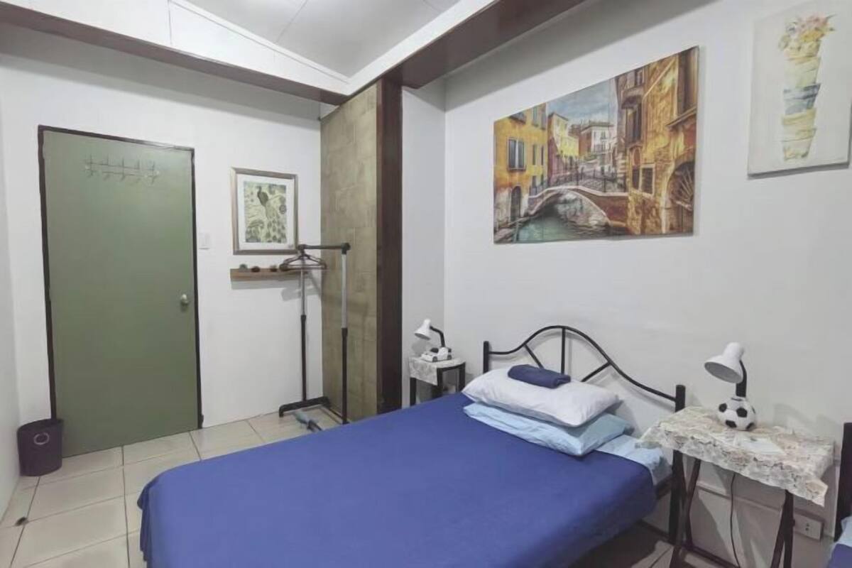 Minibar, una scrivania, Wi-Fi gratuito, lenzuola