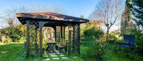 屋外ダイニングエリア