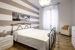 1 bedroom, iron/ironing board, WiFi - GuestHost - La Spezia Mon Amour - Pet Friendly (La Spezia)