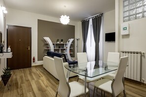 Dining - La Spezia Mon Amour Apartment (La Spezia)