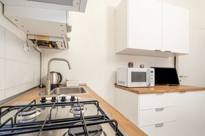 Fridge, microwave, stovetop, toaster