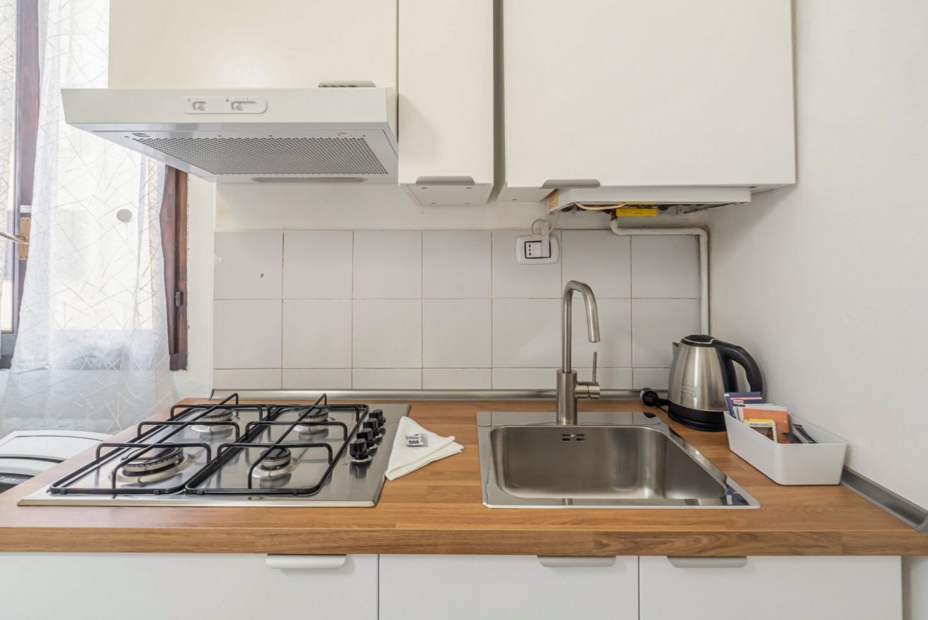 Fridge, microwave, stovetop, toaster