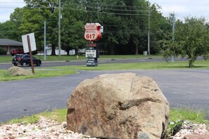 المنشأة من الخارج