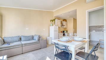 Apartemen Standar, 2 kamar tidur, microwave (Una Finestra sul Duomo, Sanremo) | Area keluarga