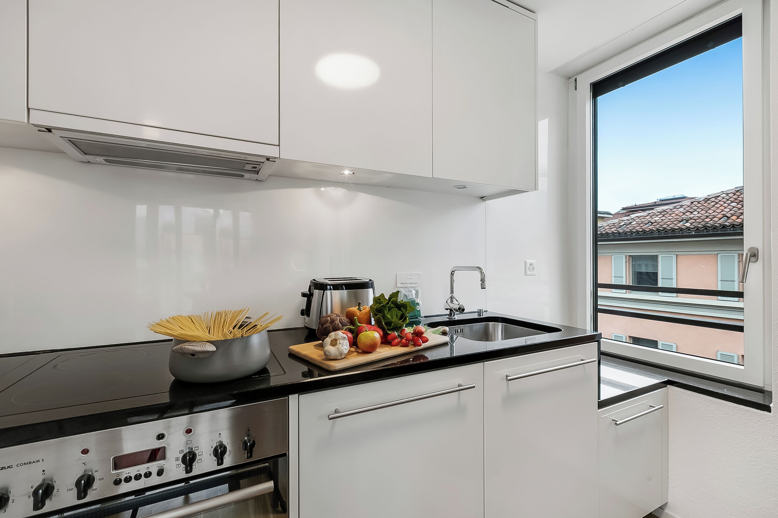 奢华公寓, 多间卧室 (Novos Contrada 5 502) | 私人厨房 | 冰箱、微波炉、烤箱、炉灶