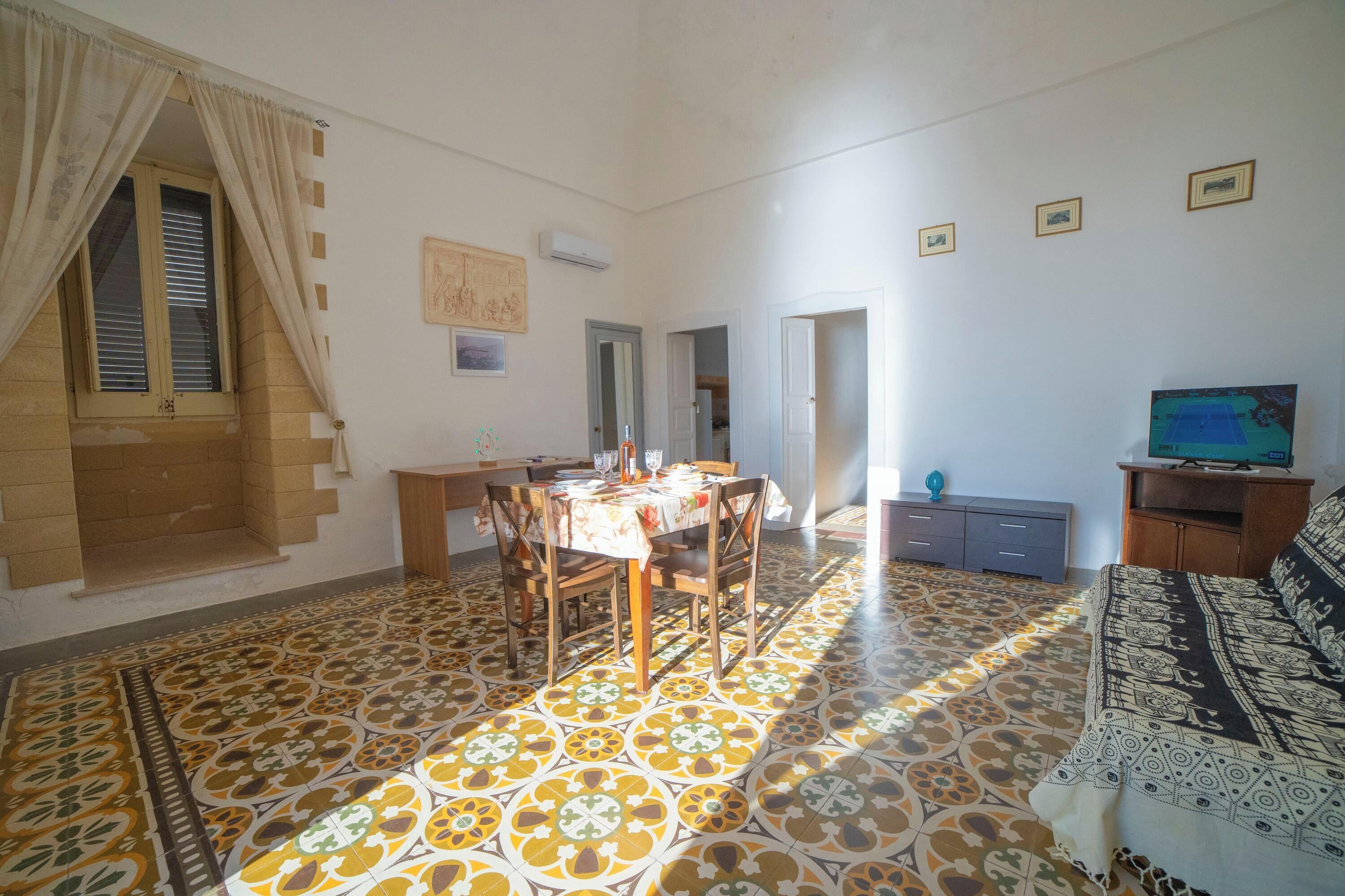 Family House, 1 Bedroom, Balcony (Marisole House With Sea View) | Interior