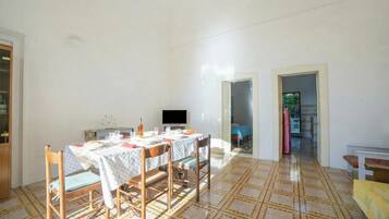 Family House, 1 Bedroom, Balcony (Cesarea House With Sea View) | Dining