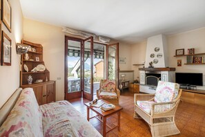 Familienhaus, Mehrere Schlafzimmer, 2 Bäder, Bergseite (Casa Virginia) | Wohnbereich