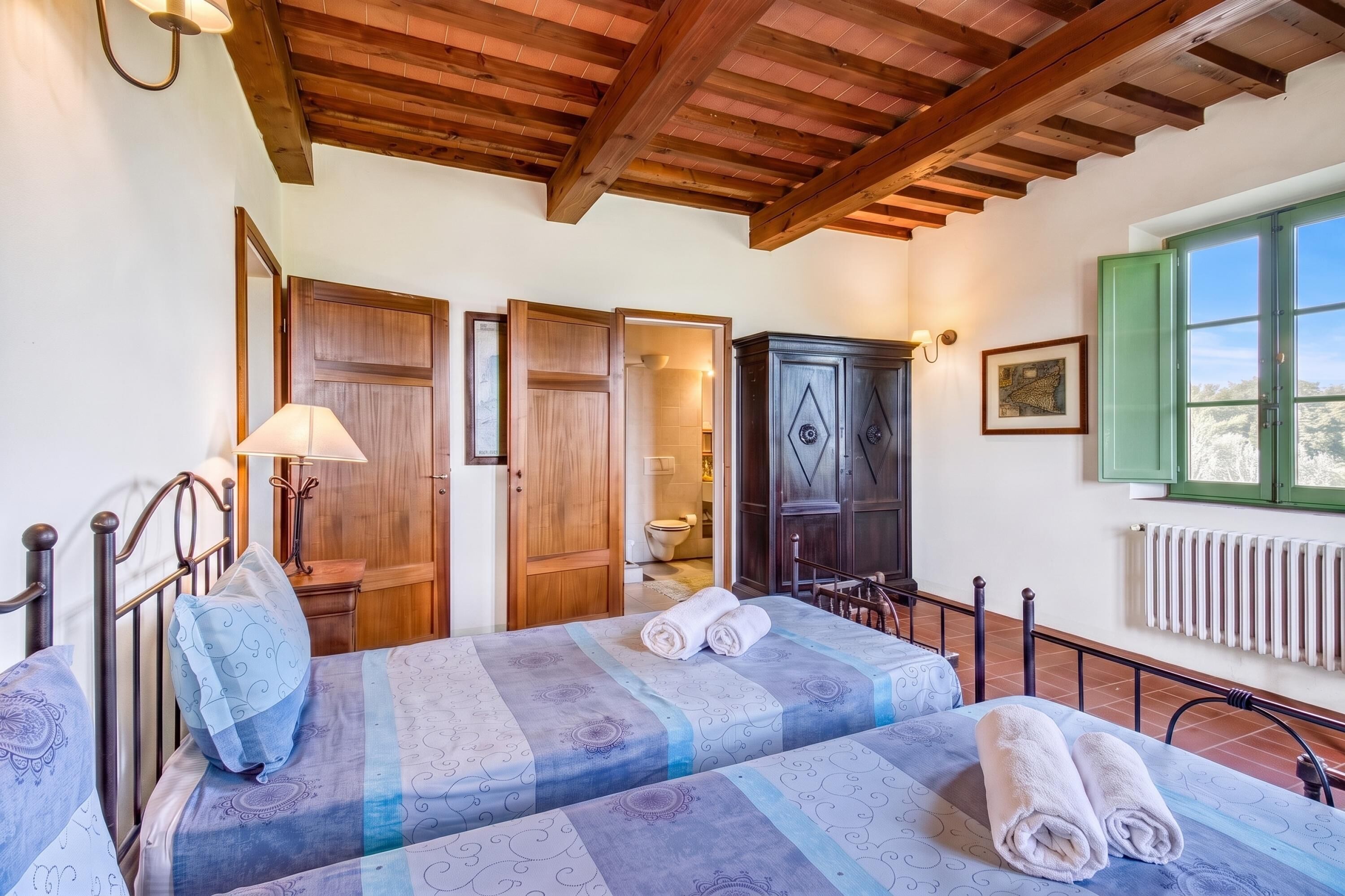 Family Apartment, 3 Bedrooms, Terrace, Mountainside (Villa Salivolpe Amazing Chianti View) | 9 bedrooms, WiFi