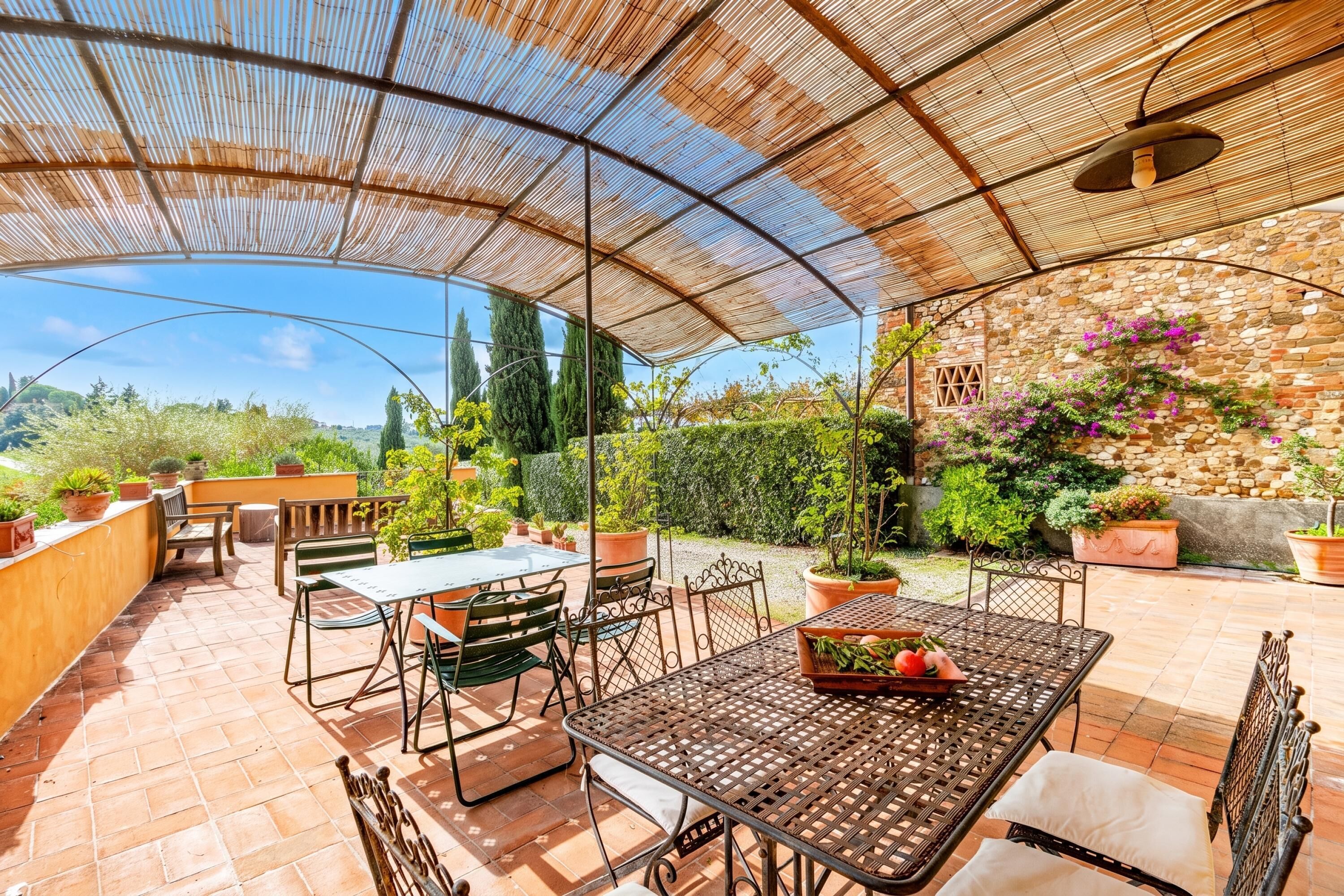 Family Apartment, 3 Bedrooms, Terrace, Mountainside (Villa Salivolpe Amazing Chianti View) | Outdoor dining