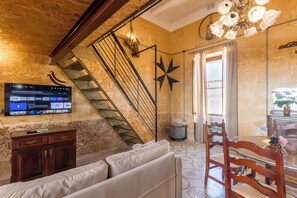 Living area - Ta'Battista B&B with pool Ix-Xwejni (Xewkija)