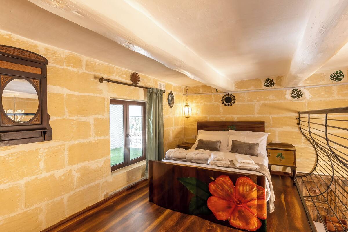 Family Room, Multiple Bedrooms (Ta'Battista B&B with pool Il-Maltija) | Laptop workspace, soundproofing, free WiFi, bed sheets
