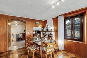 Departamento familiar, varias habitaciones (Bel Panorama 1) | Restaurantes