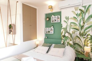 1 bedroom, iron/ironing board, free WiFi, bed sheets - La Finestra Sul Mare Sanremo (Sanremo)