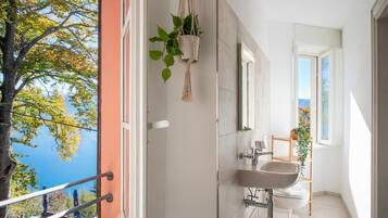 Studio Standard, vue montagne, cÎté montagne (Tesori della Vetta Gniff) | Salle de bain
