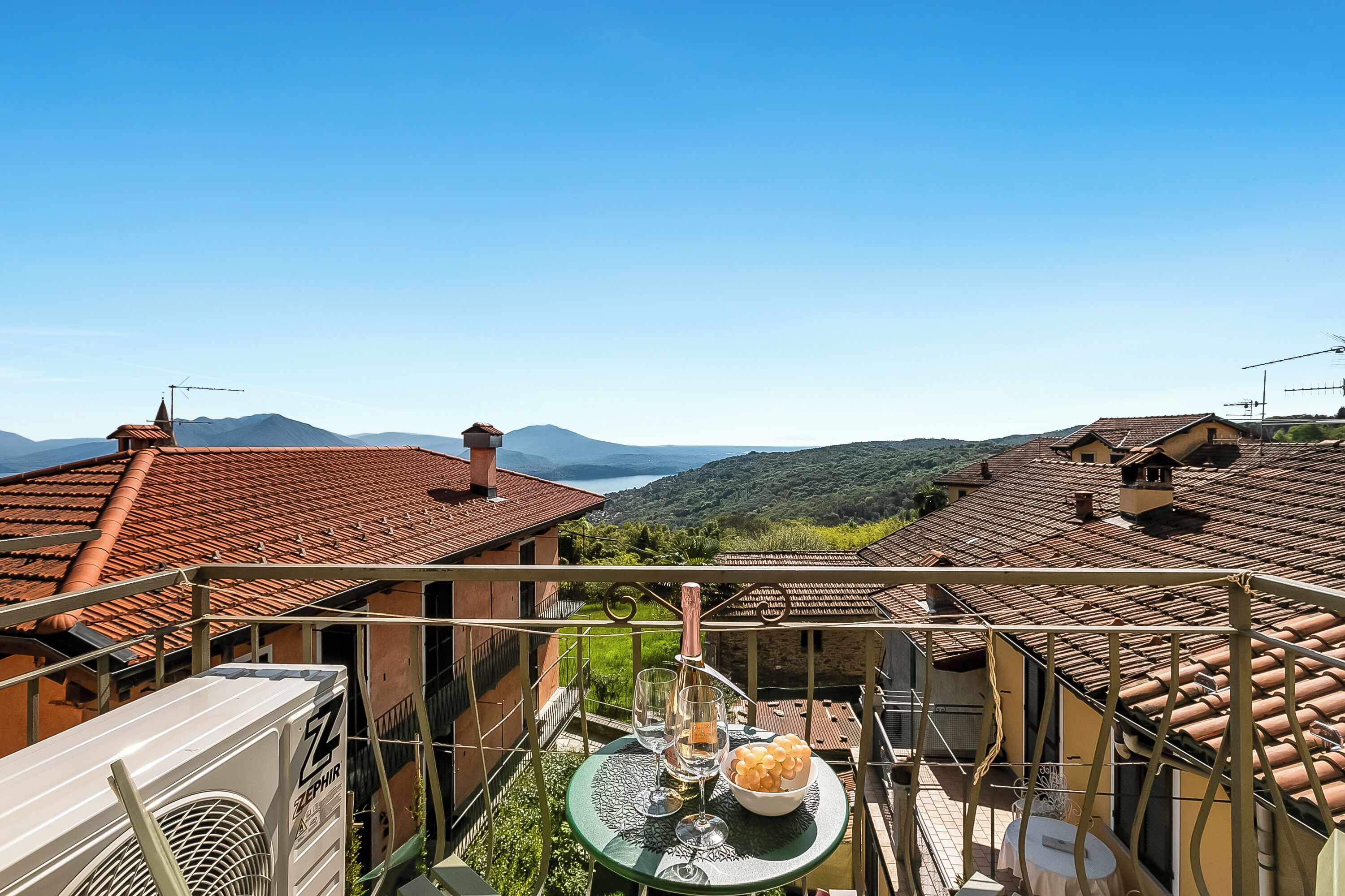 Family Apartment, Multiple Bedrooms (Nova Lake View Stresa Hill) | Balcony