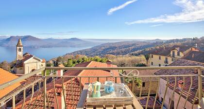 Luce Lake View on Stresa Hill