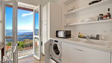 Apartemen Keluarga, beberapa kamar, tepi gunung (Luce Lake View on Stresa Hill) | Interior