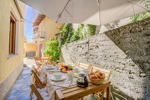 Gaia on Stresa Hill: 2BR With AC and Outdoor Space