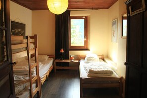 2 bedrooms
