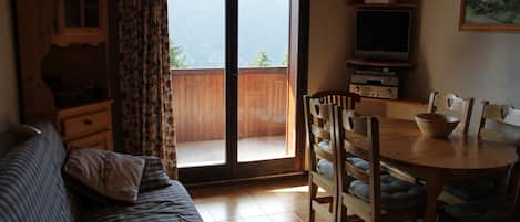 スマートテレビ、DVD プレーヤー