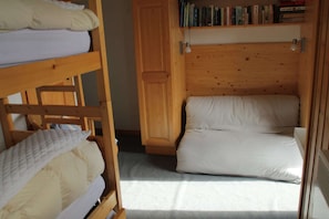 2 bedrooms, iron/ironing board