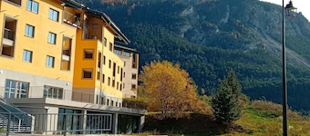 Apartment in Termignon with Ski-In/Ski-Out