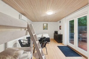 4 bedrooms, free WiFi