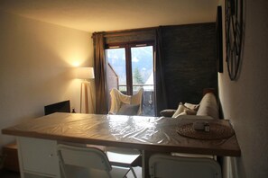 Smart TV - Apartment for 4 people with parking (Châtel)