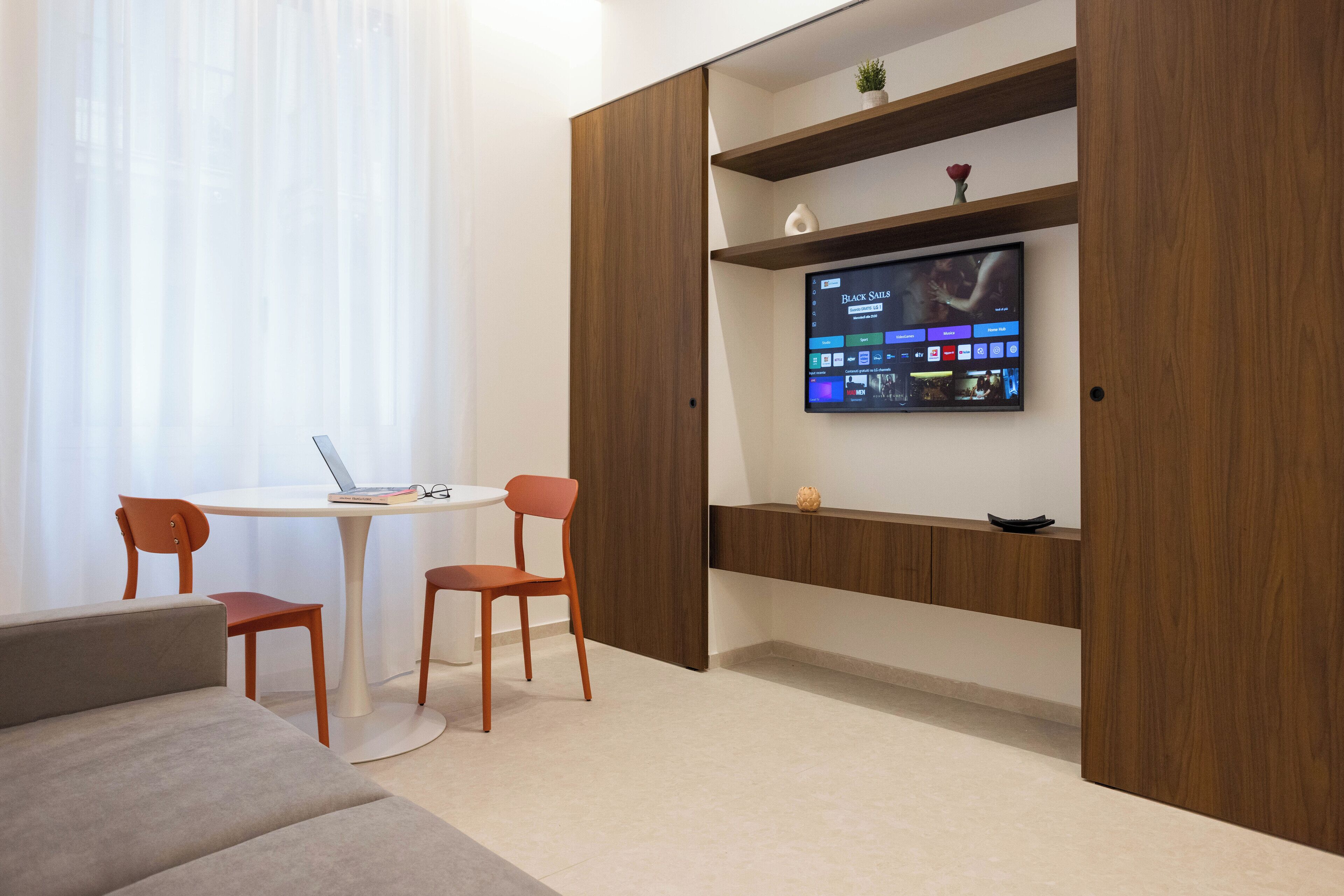 华丽公寓 | 起居区 | 平板电视