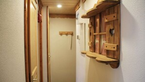 Unclassified image, 5 of 16, button - Christina apartment for 4 people (Châtel)