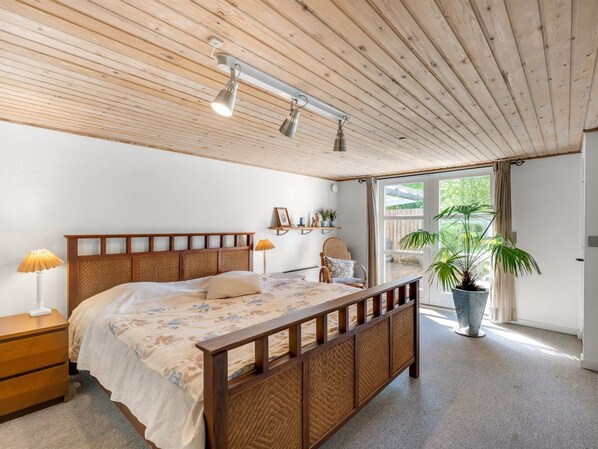 3 bedrooms, internet