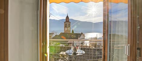 Tempat makan outdoor