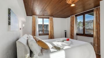 3 bedrooms, free WiFi, bed sheets