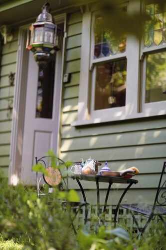 Enchanting Moroccan 1001 Nights Couples Hideaway