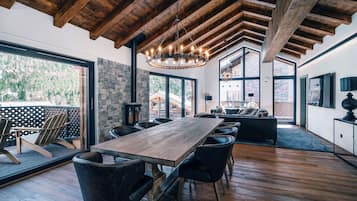 4 habitaciones, ropa de cama de alta calidad y wifi gratis